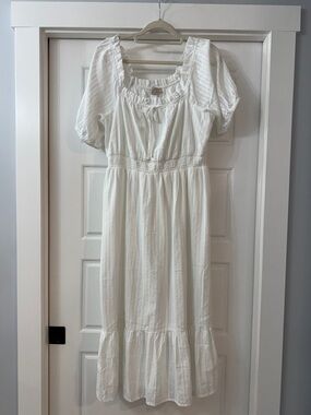 Loft Women’s White Puff-Sleeve Midi Dress